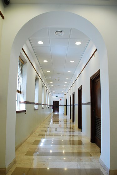 Interior05
